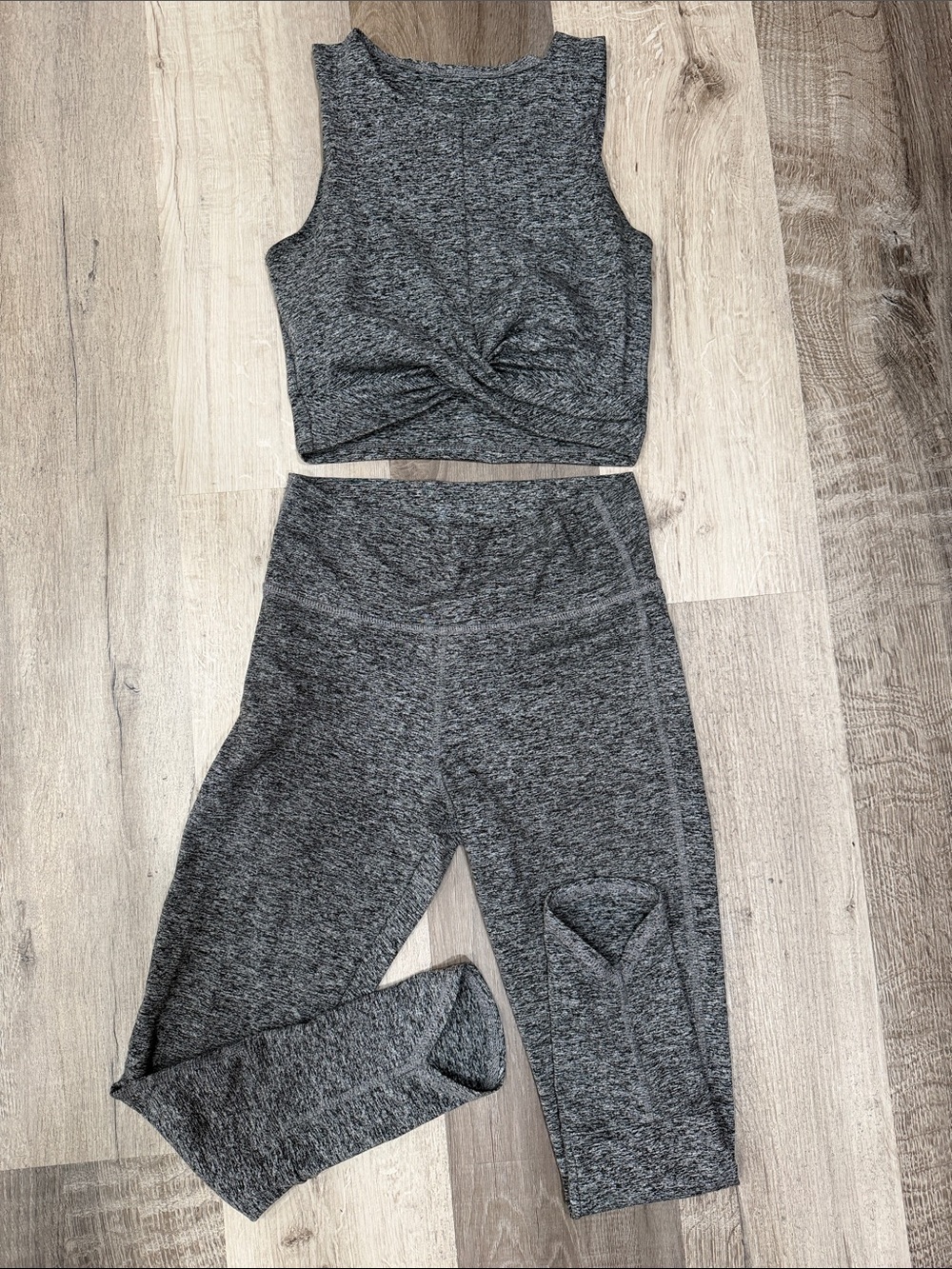 Women’s Gray Active Leggings and Twist-Front Crop Top Set